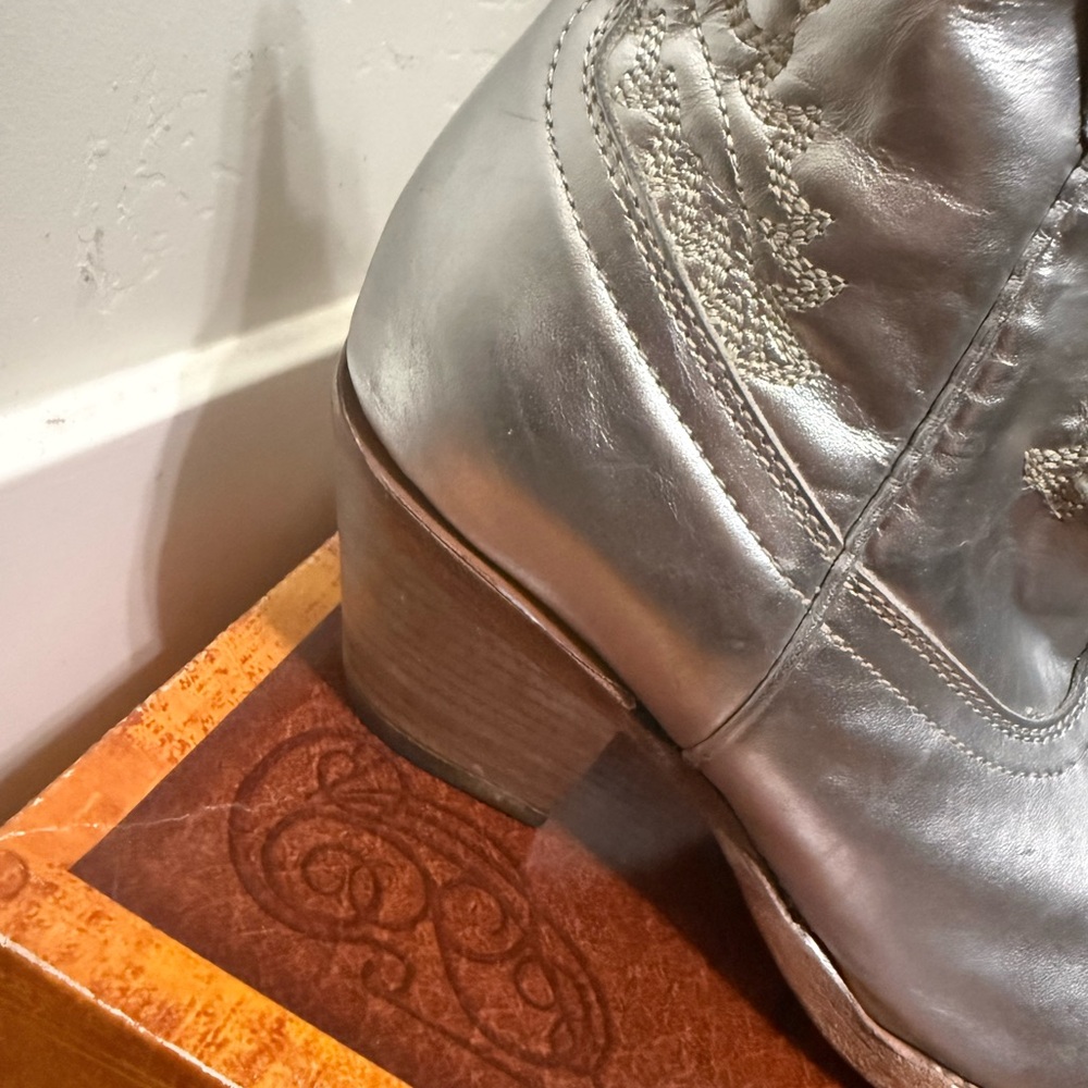 Corral Silver Embroidered Heeled Boots - image 3